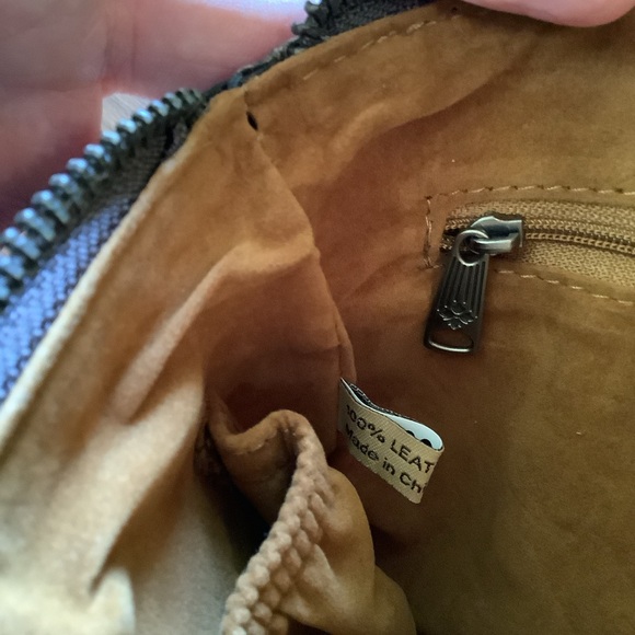 Patricia Nash Blue Coral Floral Tooled Leather Wristlet - Picture 11 of 15